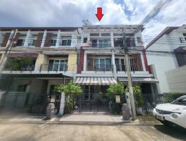 ขายทาวน์โฮม 3ชั้น บ้านกลางเมืองเออร์บาเนี่ยน พระราม9 - ลาดพร้าว ติดถนนเมนโครงการ ใกล้โรงเรียนนานาชาติ SISB