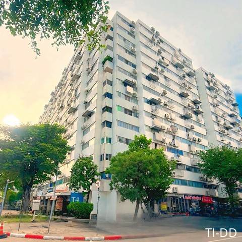 CONDO. Popular Condo Muangthong Thani. ใหญ่ 78 ตรม 1150000 THB ใกล้กับ โรงเรียนเซนต์ฟรัง BIG SURPRISE!! 2 ห้องคู่ เพียง 1 เดียวในตึกนี้