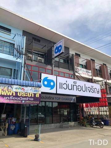 อาคารพาณิชย์ 2 คูหา ทำเลดี อยู่หน้าตลาด พร้อมผู้เช่าระยะยาว