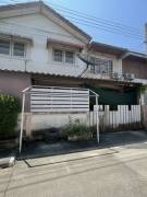 ขายด่วน!!! โอกาสดีอนาคตราคาพุ่ง ถนน 4 เลนกำลังก่อสร้าง ทาวน์โฮม หมู่บ้านกิตติชัยวิลล่า 10 หนองจอก ถนนมิตรไมตรี การเดินทางสะดวก