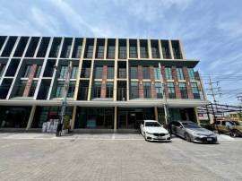 Home Office โครงการมือ1  ติดถนนใหญ่ ตำหรุ-บางพลี สมุทรปราการ  โฮมออฟฟิศราคาดีที่สุด!! โฮมออฟฟิศ 4.5 ชั้น สไตล์โมเดิร์น