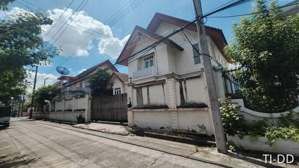 บ้านเดี่ยวทำเลทองสุขุมวิท ใกล้ BTS บางนาเพียง 5 นาที