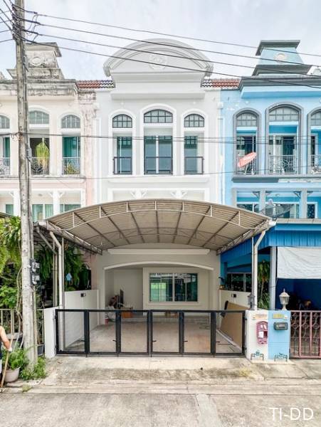 ขายทาวน์โฮม 3 ชั้น 26 ตรว. 4 ห้องนอน หมู่บ้าน เดอ สยาม สวนหลวง ร.9 ใกล้สวนหลวง ร.9 ร่มรื่น เป็นส่วนตัว