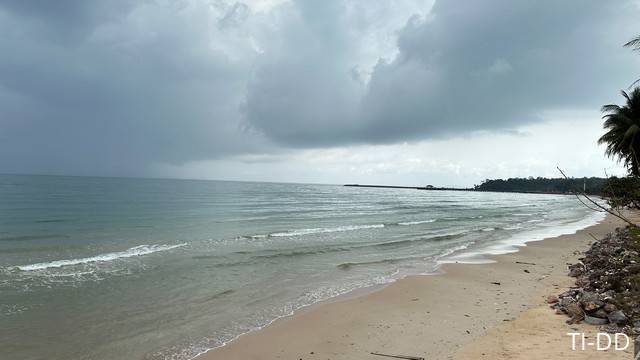 โปรปังทรัพย์ดีปลายปี68 ขายที่ดินริมหาดสะพลีทรายขาวน้ำใสคราม สวยงามวิวทะเลธรรมชาติสุดสุด ปะทิวใกล้หาดสวยทุ่งวัวแล่น