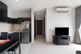 Rhythm Sukhumvit 44 Spacious safe comfortable 20th floor BTS Phra Khanong