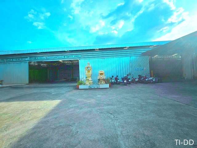 ให้เช่าโกดังคลังสินค้าบ้านบึง หนองชาก  บ้านบึง  ชลบุรี โกดัง 500  ตารางเมตร สามารถเช่าเพิ่มได้อีก 700 ตรม