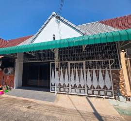 ทาวเฮาส์ชั้นเดียว บ้านเลขที่ 32/69 23​ ตารางวา​ 3​ ห้องนอน​ 2​ ห้องน้ำ พร้อมเฟอร์