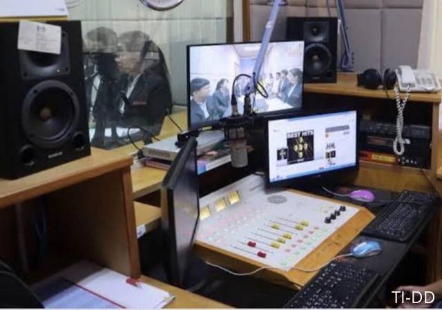 โปรปังทรัพย์ดีปลายปี68  สถานีวิทยุชุมชนคลื่น FM จดทะเบียนถูกต้องขึ้นต่อ กสทช. ทำต่อได้เลย โทร 083-0052952