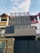 รหัสC6931 ให้เช่าโฮมออฟฟิศ 3ชั้น ตกแต่งสไตล์ LOFT ถนนพระราม9 ซอย19 ใกล้ทองหล่อ เอกมัย