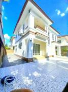 เฉลิมพระเกียรติ ร. 9 ซอย 87  คฤหาสน์ ให้เช่าบ้านเดี่ยว 2 ชั้น สุดหรูARL บ้านทับช้าง 900ม.พร้อมเฟอร์ฯ 60 ตร.วา. เดอะ พาซิโอ มอลล์ 3.2 กม. 