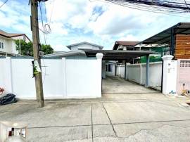 มีน้ำประปา ไฟฟ้า ย่านดอนเมือง 602 ตร.วา. ตลาดบุญอนันต์ 400 ม.ขายที่ดินเปล่า ถมแล้ว แปลงสวย ทำเลสะดวก ติดถนนทุกแปลง เหมาะสำหรับทำบ้านจัดสรร 