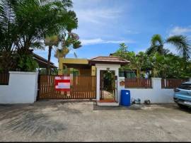 ขายบ้านเดี่ยวชั้นเดียว พร้อมสระว่ายน้ำ บางเสร่ สัตหีบ ชลบุรี  FP-H01487 