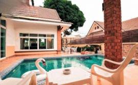 บ้านพูลวิลล่า ขนาด 200ตารางวา  พิกัด จอมเทียนชัยพฤกษ์2