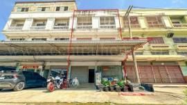 ลดราคา อาคารพาณิชย์ 3.5 ชั้น 2 คูหา พหลโยธิน 78 ใกล้ รพ.แพทย์รังสิต