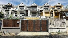 ทาวน์โฮม 3 ชั้น 45 ตร.วา ซ.รามคำแหง 65 (ลาดพร้าว 122 มหาดไทย) สภาพดีพร้อมอยู่