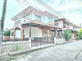 ขายให้เช่าผ่อนตรง บ้านศรีราชาชลบุรี หมู่บ้านเมืองประชา ไพรเวซี่ 3  บ้านเดี่ยว  2  ชั้น 50  ตรว.