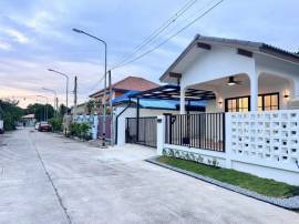 บ้านเดี่ยว 52 ตารางวา  ซอยถนนสุขุมวิทพัทยา 15 แยก 12  ทำเลดี เดินทางสะดวก ใกล้แหล่งชุมชน  