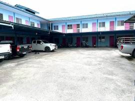 ขายหอพักชลบุรี 22 ห้องใกล้นิคมอมตะ รายได้ต่อเดือนเฉลี่ยกว่า 50,000–60,000 บาท