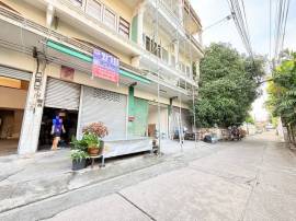 ขายตึกแถว 3ชั้น 2 คูหา 32.6ตรว.ซอยกรุงเทพ-นนทบุรี 56 บางซื่อ ใกล้MRT,บิ๊กซี วงศ์สว่าง 3 นาที