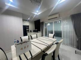 ทาว์นโฮม 3ชั้นหมู่บ้านภณาสิริเรสซิเด็นท์ 3ห้องนอน ซ.มัยลาภ มีเฟอร์ครบ พร้อมอยู่