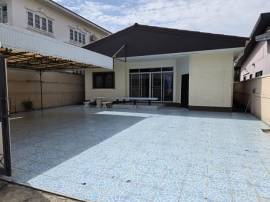 ให้เช่าบ้านเดี่ยว 1 ชั้น 64 ตร.ว. ถนนโชคชัย 4 กองปราบ ใกล้ MRT โชคชัย 4