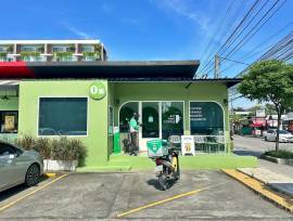 เซ้งด่วนร้านกาแฟ ย่าน Town in Town ห้องหัวมุม ติดถนนใหญ่ คนพลุกพล่าน  เดินทางสะดวก