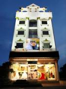 ขายสตูดิโอแต่งงาน ชื่อดัง ในกรุงเทพ ถนนรามคำแหง  ใกล้รถไฟฟ้า  แบรนด์เก่าแก่กว่า 16 ปี