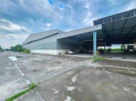 ขายที่ดินพร้อมกิจการ ขายโรงงานพร้อมกิจการ 2 โรงงาน โซนหนองบอนแดงบ้านบึงชลบุรี​ บนพื้นที่ 35-2-40. ไร่