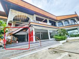 ประชาอุทิศ90 โชว์รูม ใจกลางชุมชนใหญ่ บิ๊กซี  ในย่านทุ่งครุ หมู่บ้าน10,000 หลัง 50-100ตรม. 18,999 B-M ม.เทคโนโลยีพระจอมเกล้าธนบุรี 