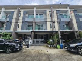 ลดราคาหนักมาก????ขายด่วน‼️ ราคาดีที่สุดโครงการ Town Avenue ศรีนครินทร์ – ซอยอ่อนนุช 68 จาก 5,690,000  เหลือ 5,299,000 