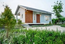 ขายบ้านสวนย่านคลอง 30 องครักษ์ ต.บางปลากด จ.นครนายก การเดินทางสะดวก ห่างทางหลวงหมายเลข 4015 ประมาณ 750 เมตร