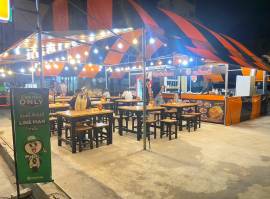 เซ้งร้านอาหาร เทพารักษ์ สมุทรปราการ ใต้สถานีรถไฟฟ้าศรีเทพา หน้าตลาดแจ่มจันทร์ แหล่งชุมชน ใกล้หมู่บ้านใหญ่