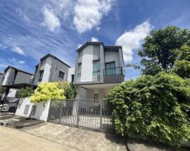 ขายบ้านแฝด วารีโอ้ สุวรรณภูมิ – ใกล้สนามบิน ทำเลดี พร้อมอยู่