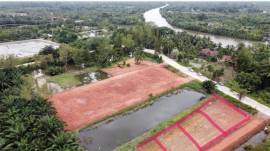 ขายที่ดินเปล่าจัดสรร ติดโครงการเดอะ ริเวอร์ เรสสิเดนซ์ สุราษฎร์ธานี ทำเลศักยภาพ เหมาะสำหรับสร้างบ้านพักอาศัยในโซนชุมชนคุณภาพ