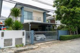 HR 6194 ให้เช่าบ้านลาดปลาเค้า หมู่บ้านอารียา เมทโทร 4 ห้องนอน 50 ตร.วา พร้อมเฟอร์นิเจอร์ เหมาะอยู่อาศัย