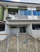HR 6192 ให้เช่าทาวน์เฮาส์ 2 ชั้น หมู่บ้านThe Trust Town วงแหวน ลำลูกกา ใกล้ทางขึ้น-ลง มอเตอร์เวย์ ตรงข้ามบิ๊กซีคลอง5