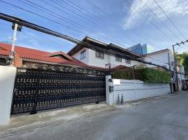 ด่วนๆบ้านพร้อมเช่า หลังใหญ่ เฟอร์ครบ โซนอารีย์ ถนนพหลโยธิน 5 ถนนพระราม 6 ทำเลดี สะดวก ใกล้ BTS อารีย์ 1.2 ก.ม.