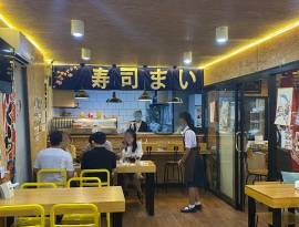 เซ้งด่วนร้านเสริมสวย หลังเซ็นทรัลเวสต์เกต เพียง 120,000 บ อุปกรณ์เกือบแสน บางใหญ่ นนทบุรี ในหมู่บ้านรัตนาธิเบศร์  ที่จอดรถสะดวก