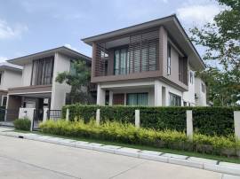 บ้านบุราสิริ กรุงเทพกรีฑา Burasiri Krungthep Kreetha 300sq.m. 4 ห้องนอน  Near Brighton College International 