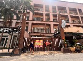 อาคารพาณิชย์ 4 ชั้น | 31 ตร.ว.  เขาพระตำหนัก ซอย 5 เมืองพัทยา อำเภอบางละมุง ชลบุรี ME-217