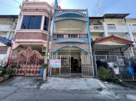 ทาวน์โฮม 3 ชั้น หมู่บ้านโสสุนคร 2 ทุ่งสองห้อง บางเขน กรุงเทพฯ