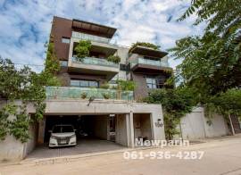 428933 ขายบ้าน ทาวน์อินทาวน์ ขนาด 81 ตร.วา  บ้านเดี๋ยวตึกแฝด 6ชั้นครึ่ง และมีดาดฟ้า 